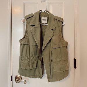 Madewell asymmetrical utility olive green sleeveless vest